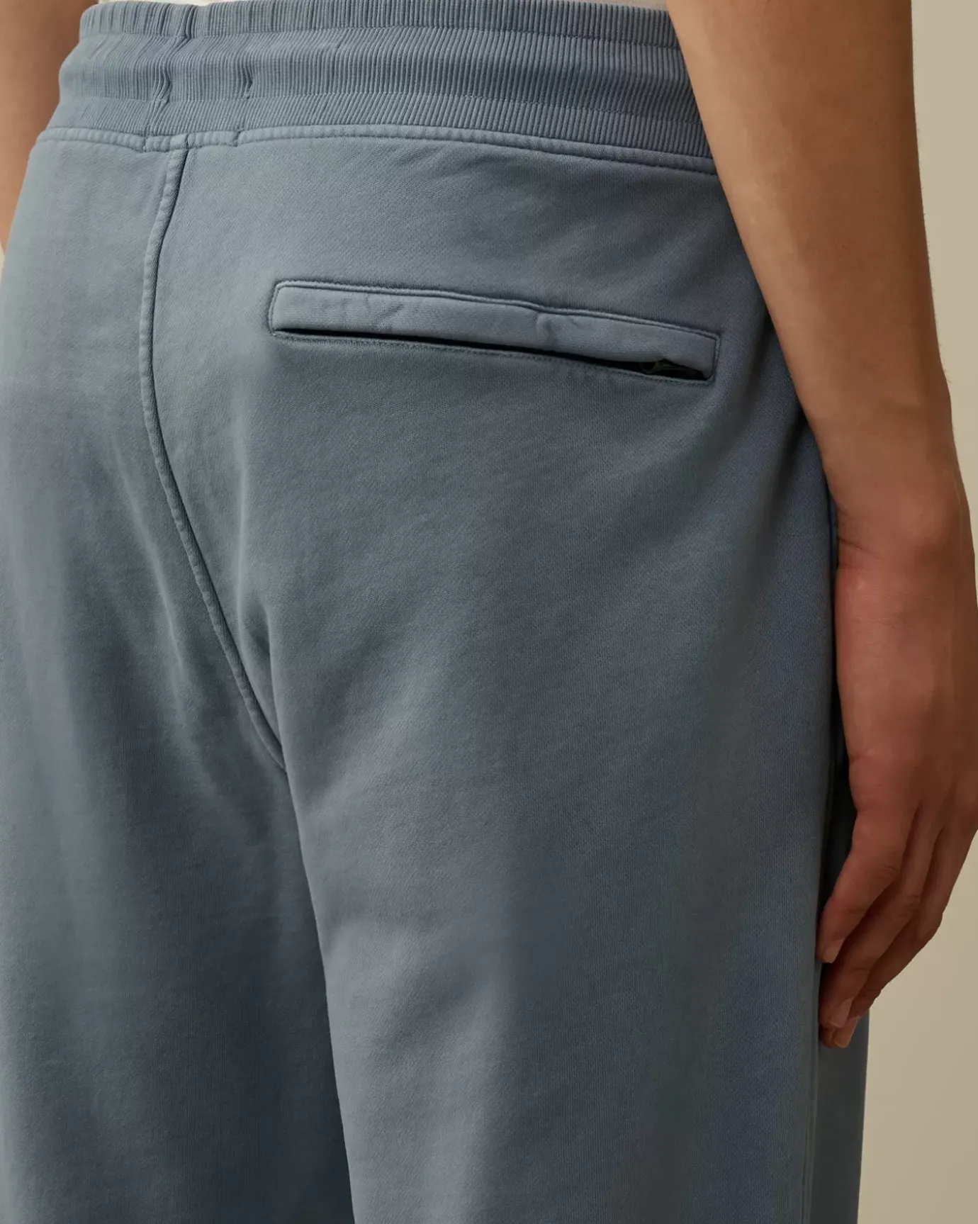 Tracksuits & Shorts<C.P. Company Brushed and Emerized Diagonal Fleece Cargo Sweatpants Flint Stone – Blue