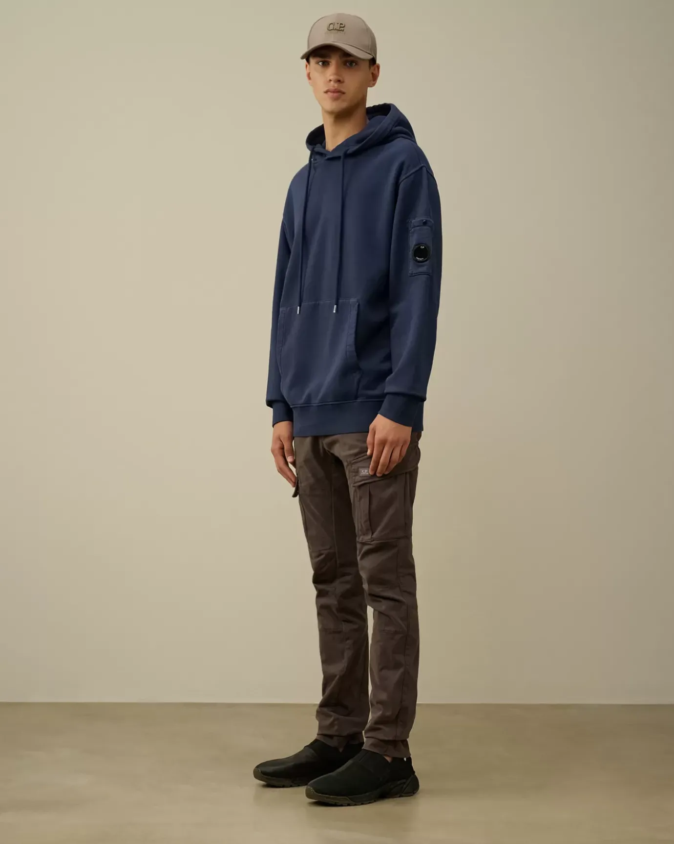 Sweatshirts<C.P. Company Brushed and Emerized Diagonal Fleece Lens Hooded Sweatshirt Estate Blue