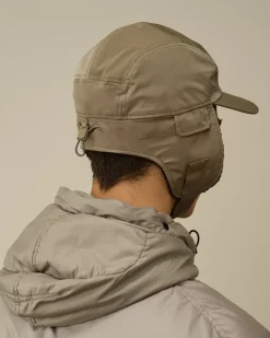 Hats<C.P. Company Chrome-R Earflap Hat Walnut – Beige