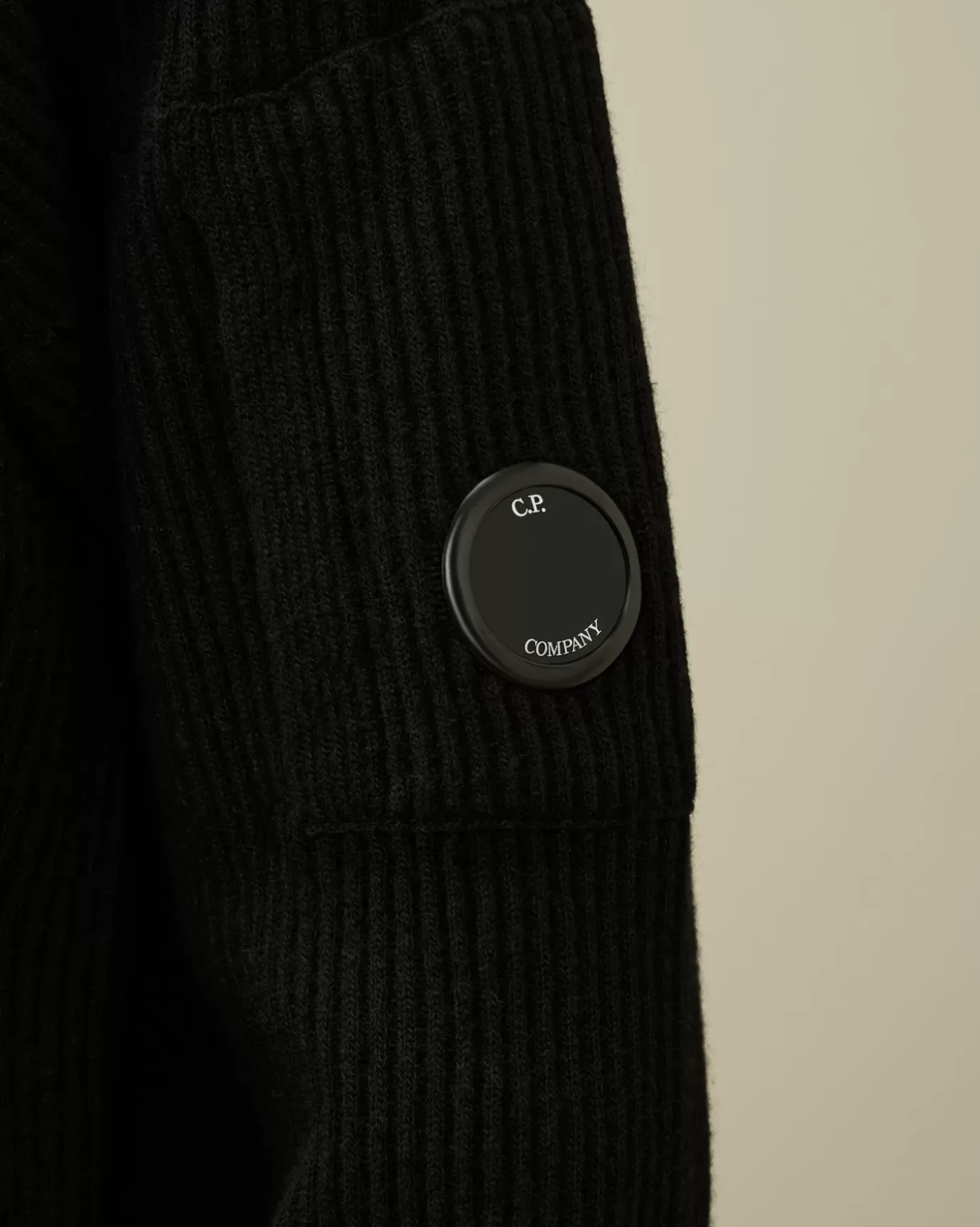 Jumpers<C.P. Company Lambswool GRS Crew Neck Full Knit Black