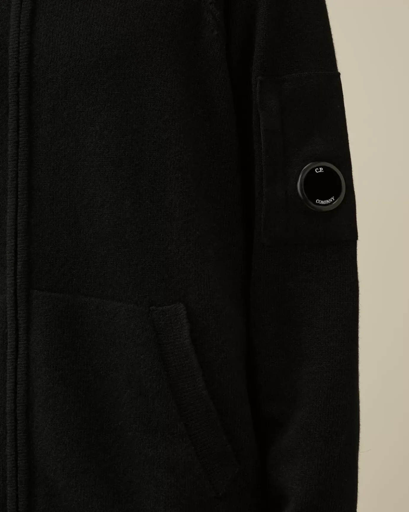 Jumpers<C.P. Company Lambswool GRS Zipped Cardigan Black