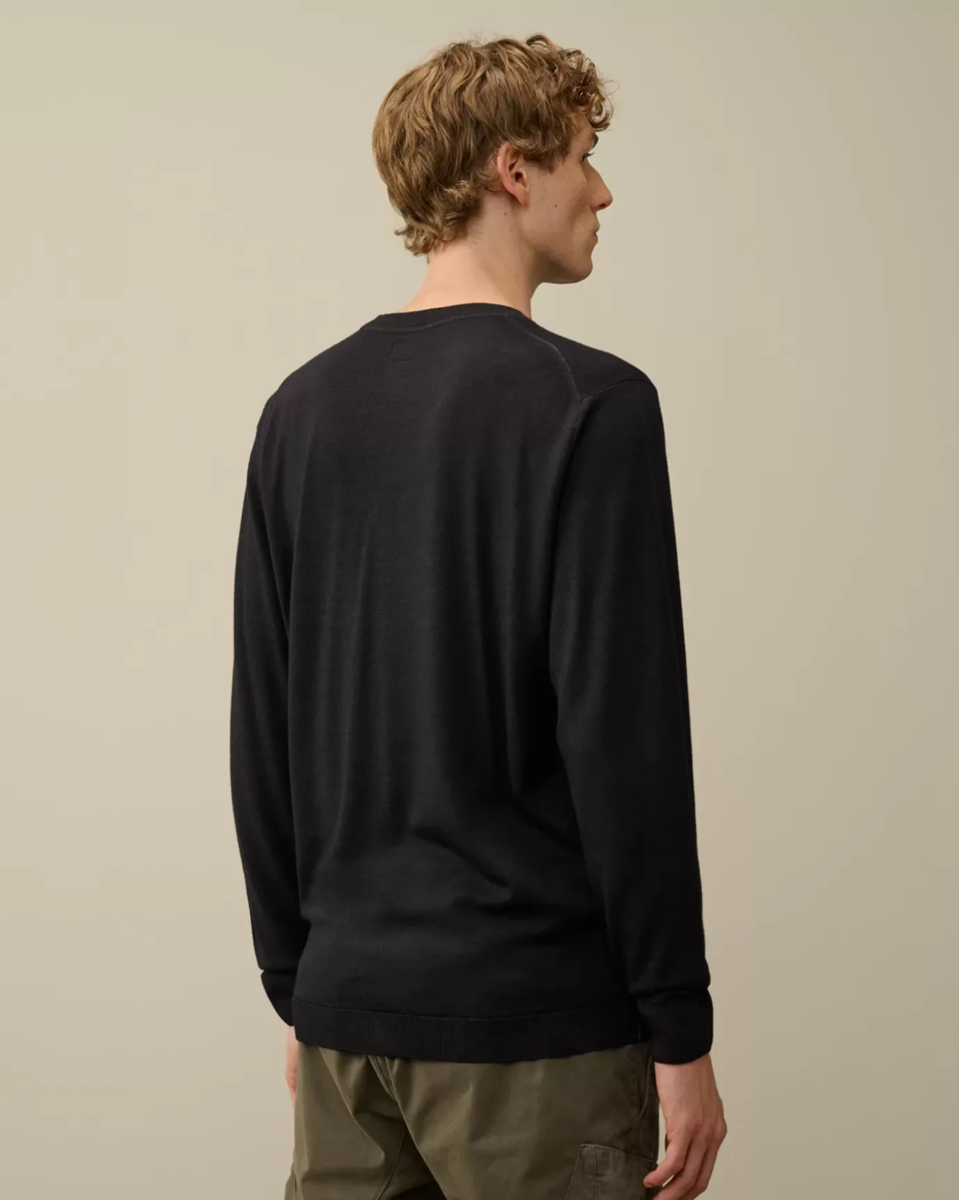 Jumpers<C.P. Company Merino Wool Fast Dyed Crew Neck Logo Knit Total Eclipse – Blue