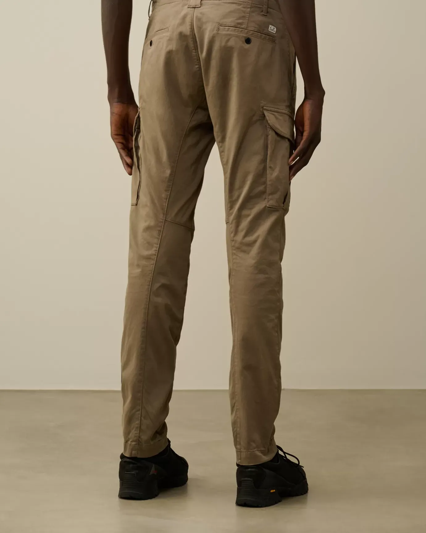 Trousers<C.P. Company Stretch Sateen Ergonomic Lens Double Cargo Pants Walnut – Beige