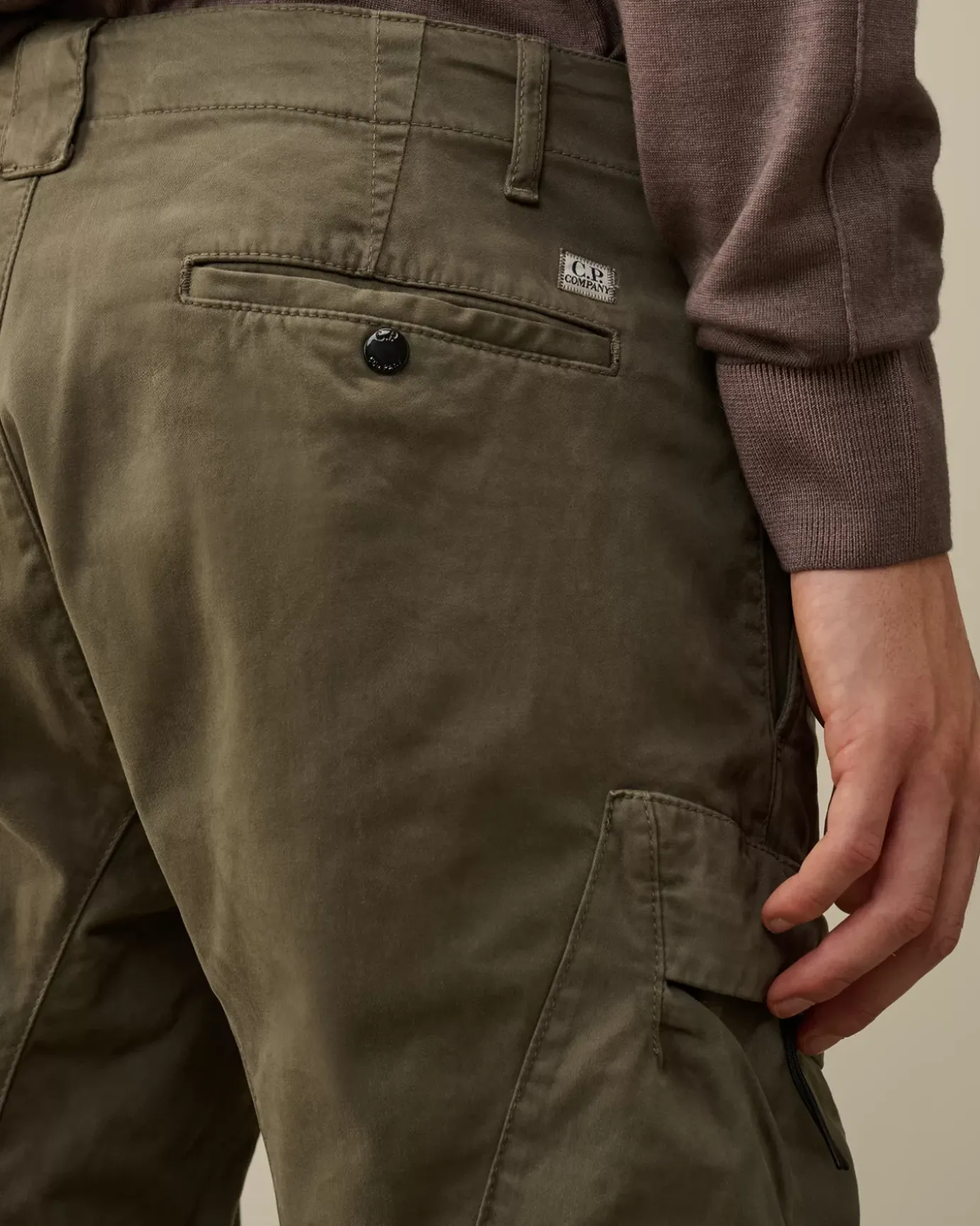 Trousers<C.P. Company Stretch Sateen Ergonomic Lens Cargo Pants Grape Leaf – Green