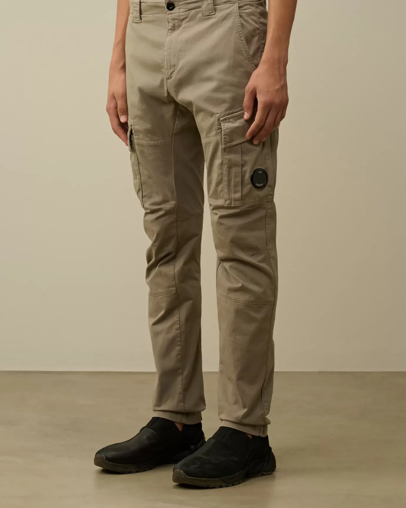 Trousers<C.P. Company Stretch Sateen Ergonomic Lens Double Cargo Pants Vintage Khaki – Beige