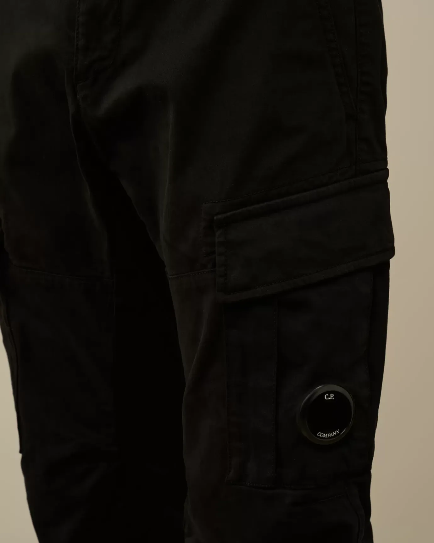 Trousers<C.P. Company Stretch Sateen Ergonomic Lens Double Cargo Pants Black