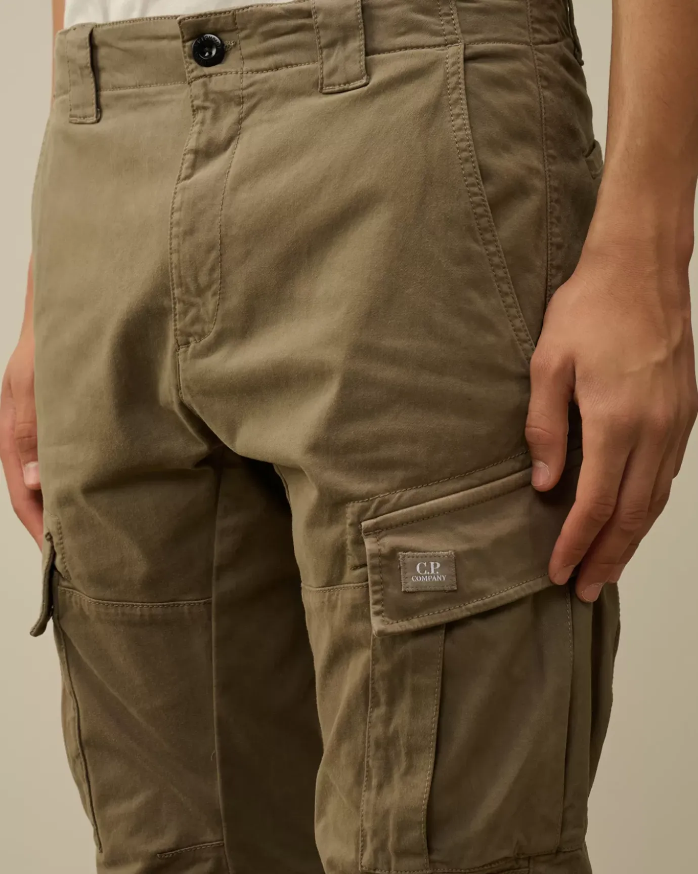 Trousers<C.P. Company Stretch Sateen Ergonomic Cargo Pants Walnut – Beige